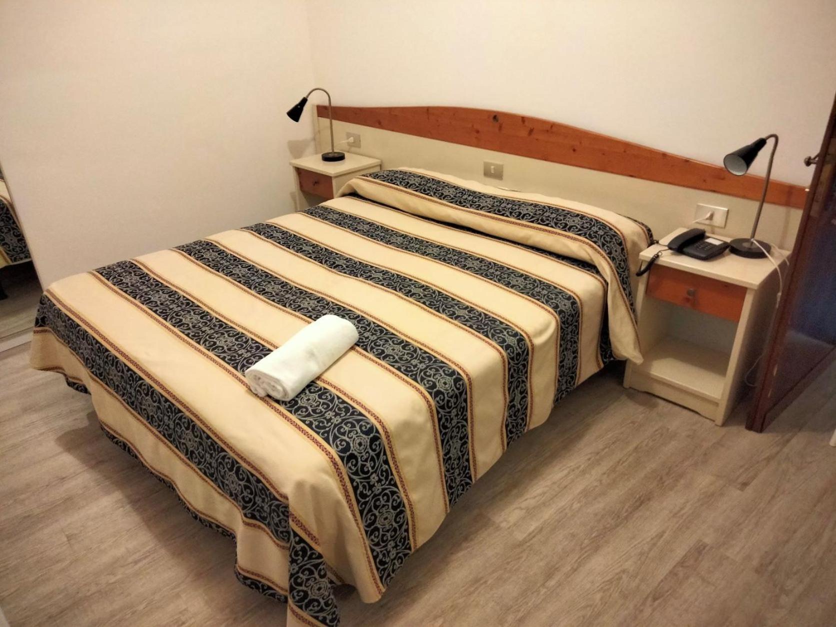 San Donà di Piave Hotel Kristall מראה חיצוני תמונה