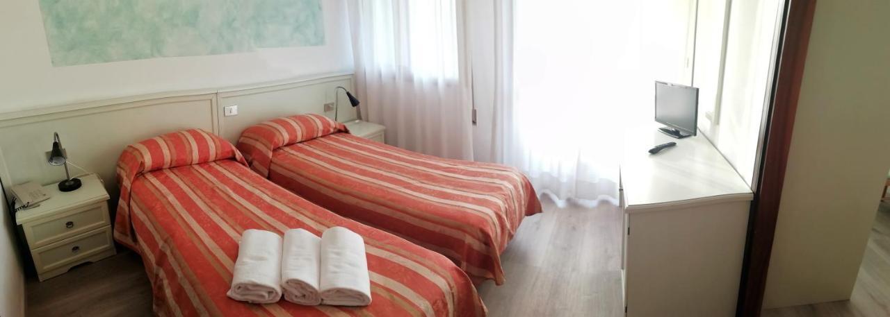 San Donà di Piave Hotel Kristall מראה חיצוני תמונה