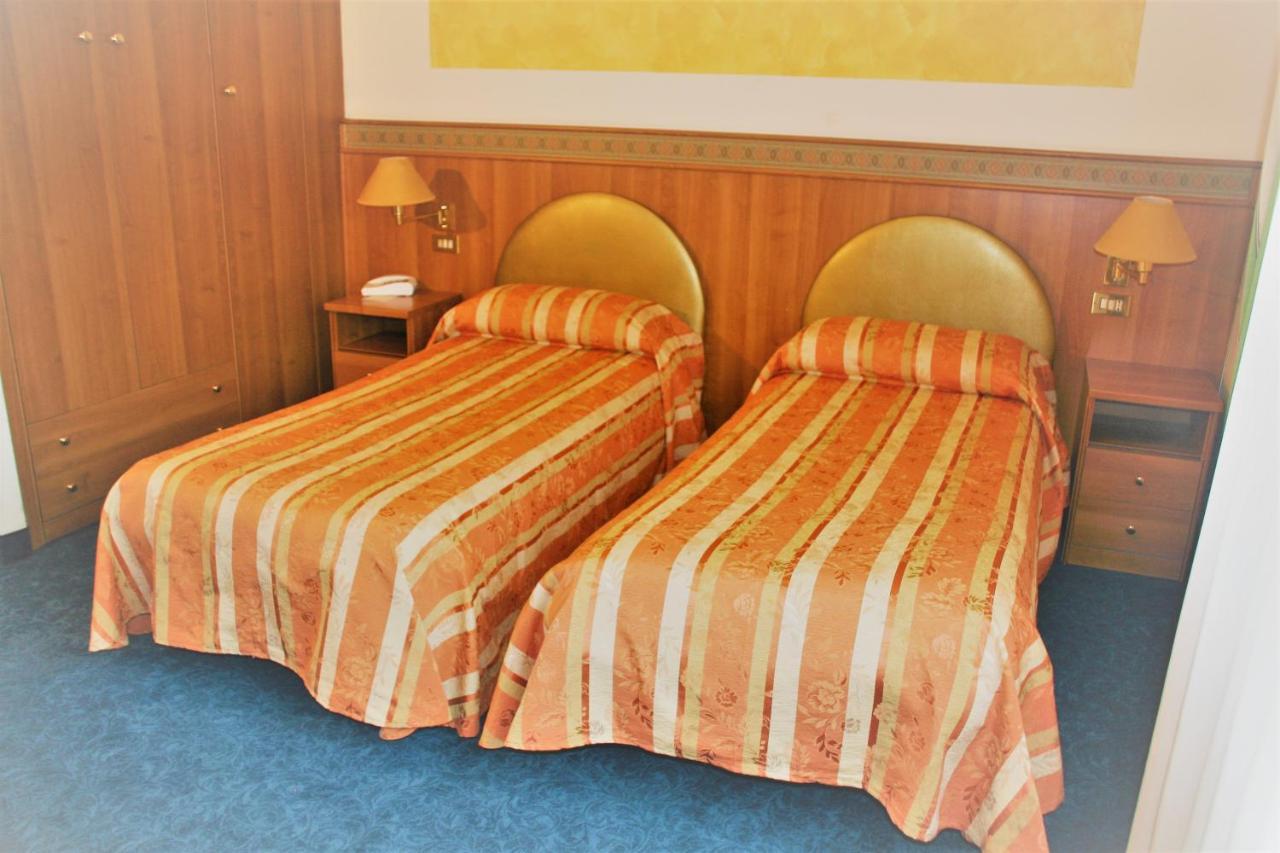 San Donà di Piave Hotel Kristall מראה חיצוני תמונה
